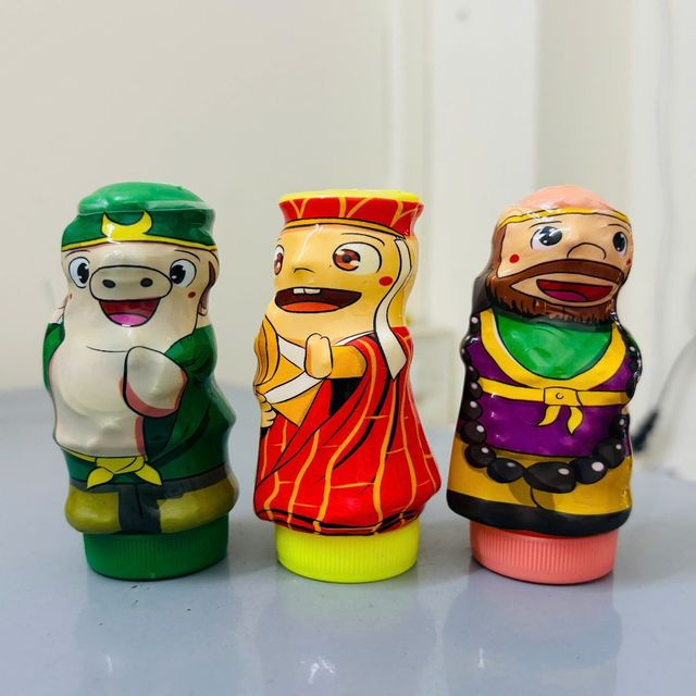 Kẹo sữa ong ch&uacute;a h&igrave;nh thầy tr&ograve; T&acirc;y du k&yacute;