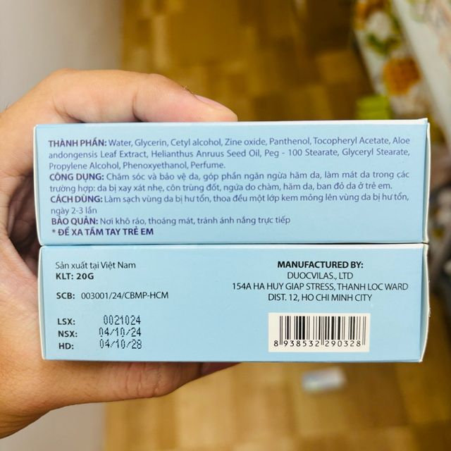 B&ocirc;i hăm tả dưỡng ẩm da cho b&eacute; 2