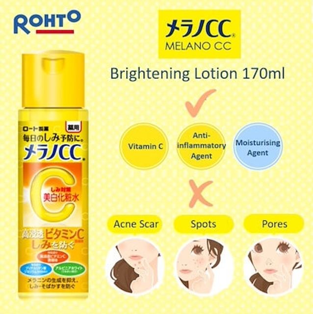 Nước hoa hồng CC Melano Rohto Lotion tr&ecirc;n l&agrave;n da