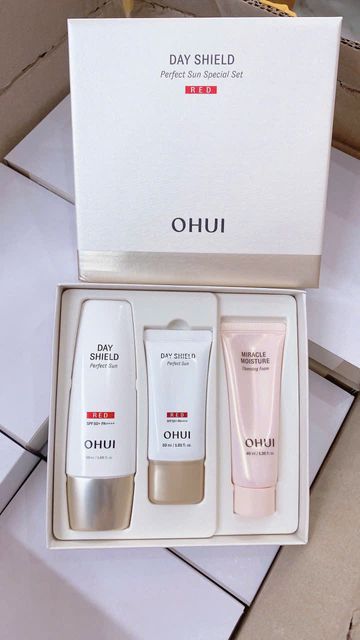 SET CHỐNG NẮNG DAY SHIELD PERFECT SUN BLACK/ RED SPF 50+/ PA++++ 3 m&oacute;n