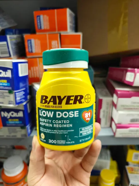 Giảm đau v&agrave; ngăn ngừa nhồi m&aacute;u cơ tim Bayer Low Dose Aspirin 81mg