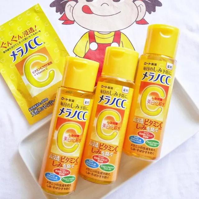 Nước hoa hồng CC Melano Rohto