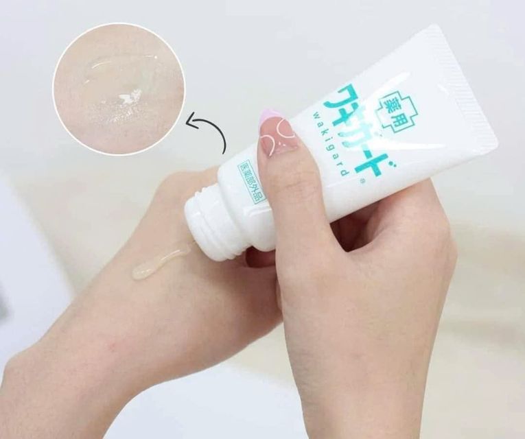 Sản phẩm Gel Khử M&ugrave;i H&ocirc;i N&aacute;ch Wakigard Kobayashi