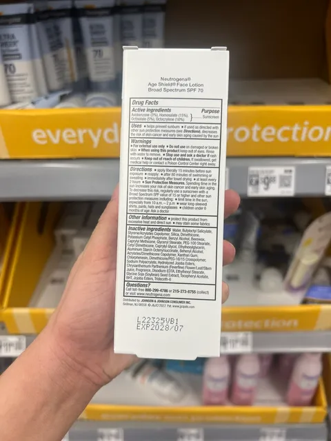 Neutrogena Age Shield Protection