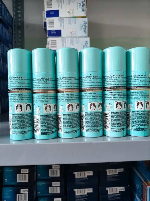 Xịt phủ t&oacute;c bạc L'Or&eacute;al Paris Magic Root Cover Up