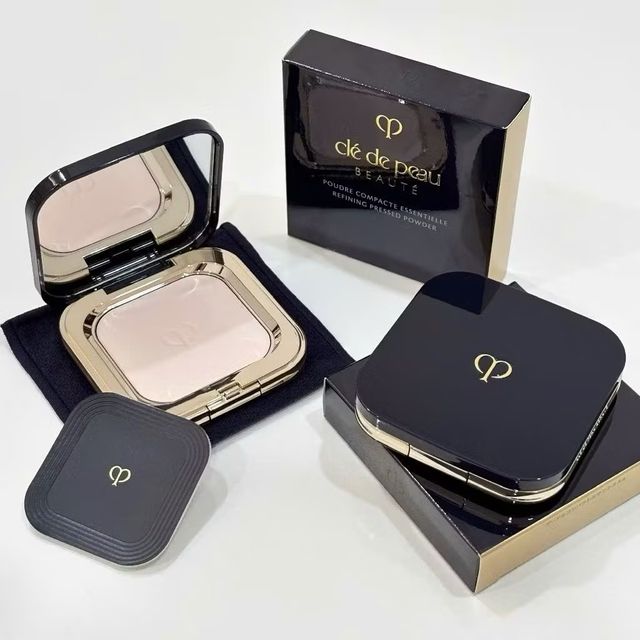 Phấn phủ n&eacute;n Cl&eacute; de Peau Beaut&eacute;