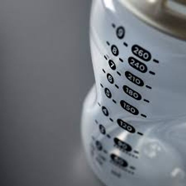 B&igrave;nh sữa Tommee Tippee