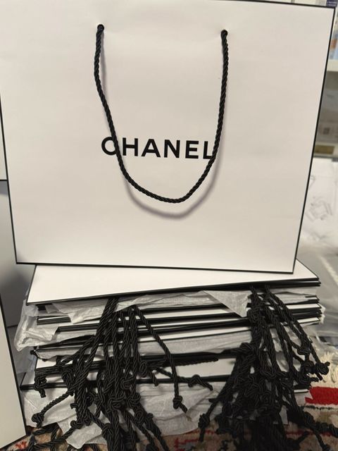 túi giấy chanel 2