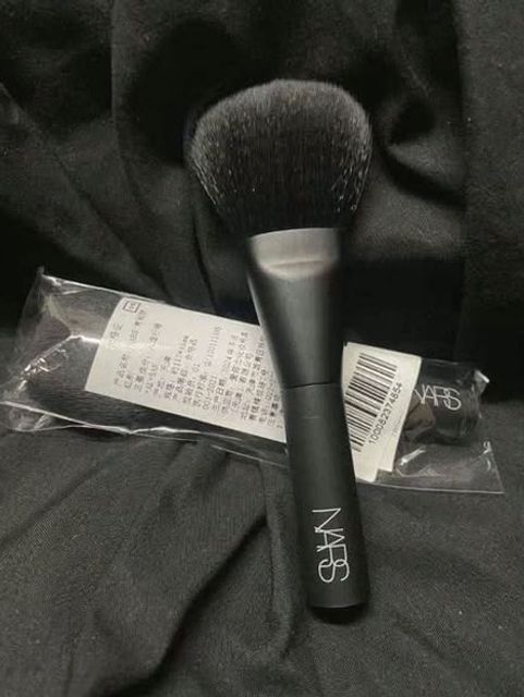 Cọ phấn phủ, má hồng Nars