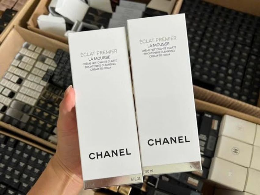 Cảm gi&aacute;c tươi mới với Sữa Rửa Mặt CHANEL
