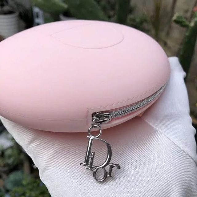 T&uacute;i Dior bền đẹp theo thời gian