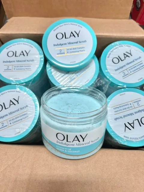 Tẩy tế bào cngừng hẳn OLAY MINERAL SCRUB Guava & Coconut