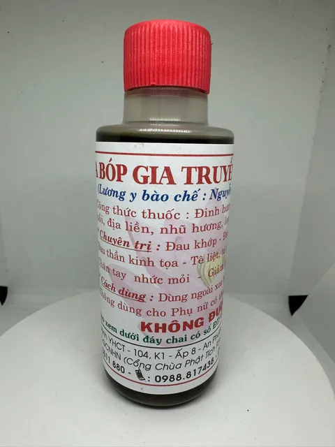 Dầu xoa b&oacute;p ch&ugrave;a Phật T&iacute;ch T&ograve;ng L&acirc;m
