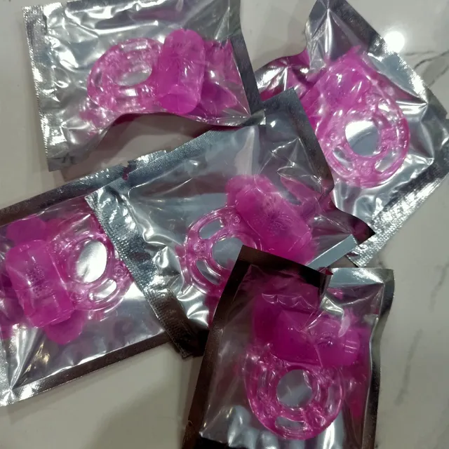 Chi tiết v&ograve;ng đeo tay