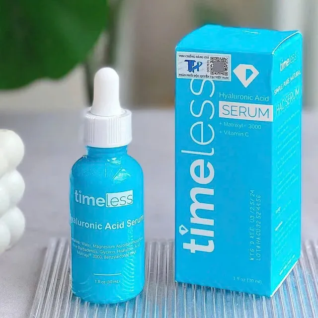 Tinh Chất Cấp Ẩm Dưỡng Trắng Da Timeless Hyaluronic Acid + Vitamin C Serum