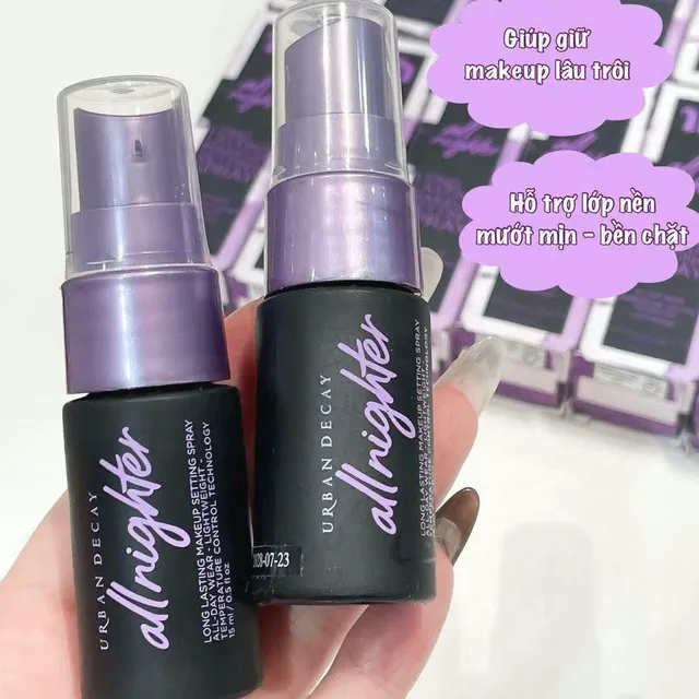 Xịt khoá nền makeup urban tím 15ml