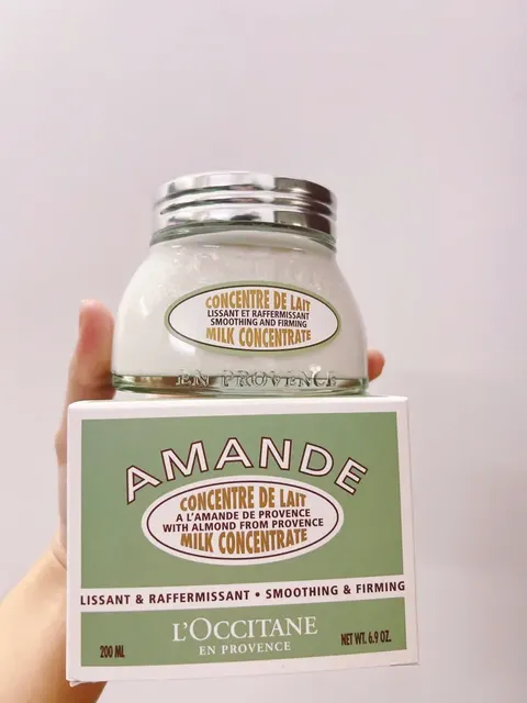 Kem Dưỡng Ẩm L'Occitane Almond Milk Concentrate