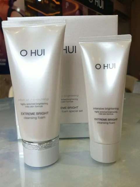 Set sữa rửa mặt trắng da Ohui