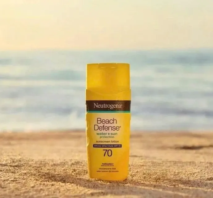 Kem Chống Nắng Neutrogena Beach Defense
