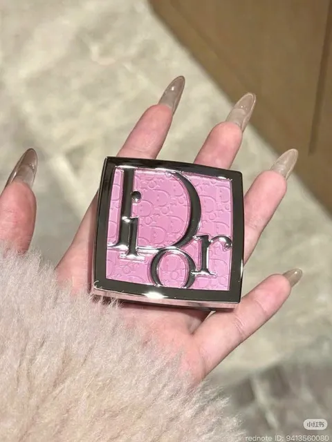 Hướng dẫn sử dụng Phấn Má Hồng Dior