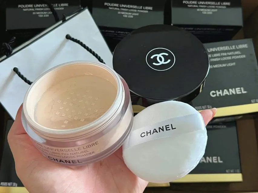 Phấn Phủ Bột Chanel Poudre Universelle Libre - Màu 20