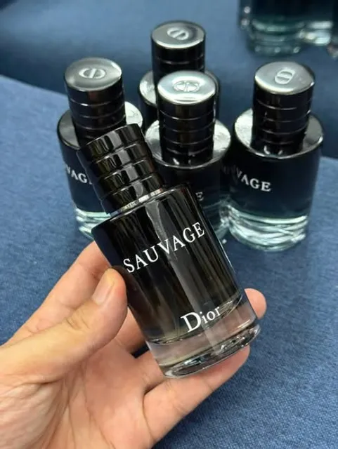 C&aacute;ch sử dụng nước hoa Dior Sauvage