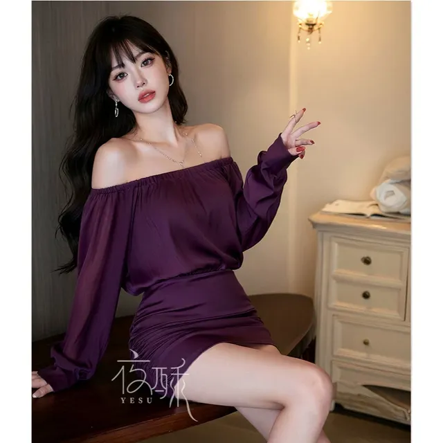 V&aacute;y Ngủ Tiểu Thư D&agrave;i Tay &Ocirc;m H&ocirc;ng Gợi Cảm