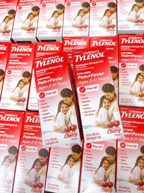Siro giảm đau hạ sốt Tylenol d&agrave;nh cho trẻ em vị anh đ&agrave;o