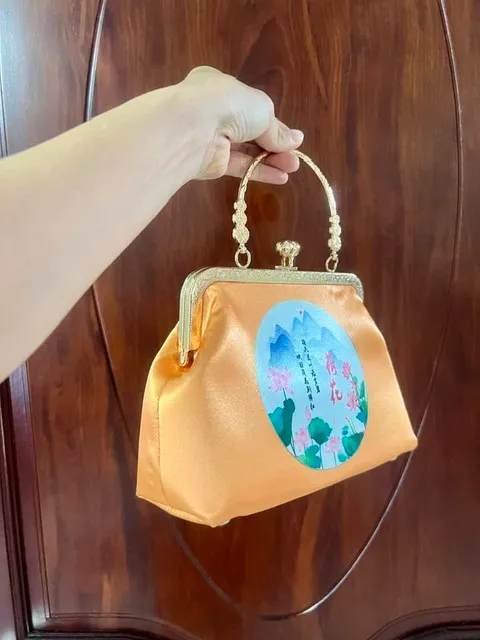 Quai kiềng t&uacute;i x&aacute;ch TRUNG HOA