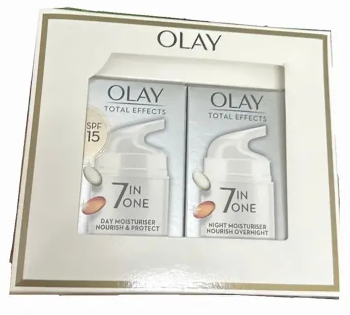 Set kem dưỡng da Olay Total Effects