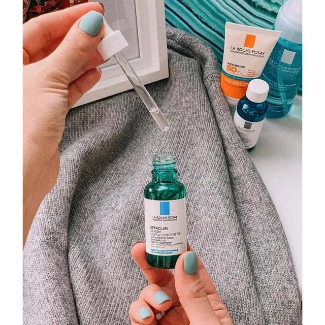 CTy NK Serum T&aacute;i Tạo Da Mụn La Roche Posay Effaclar Ultra Concentre 30ml
