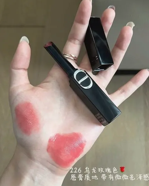 Son Dior On Stage 226 màu hồng dâu