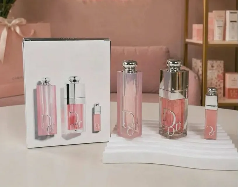 Túi hàng chính hãng của Dior
