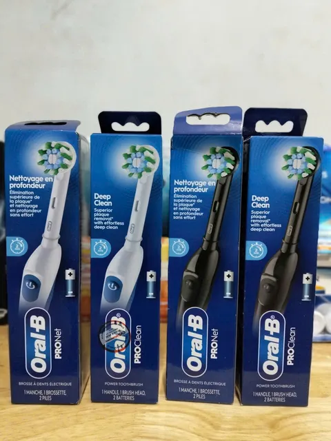 B&agrave;n chải đ&aacute;nh răng điện Oral-B Deep Clean