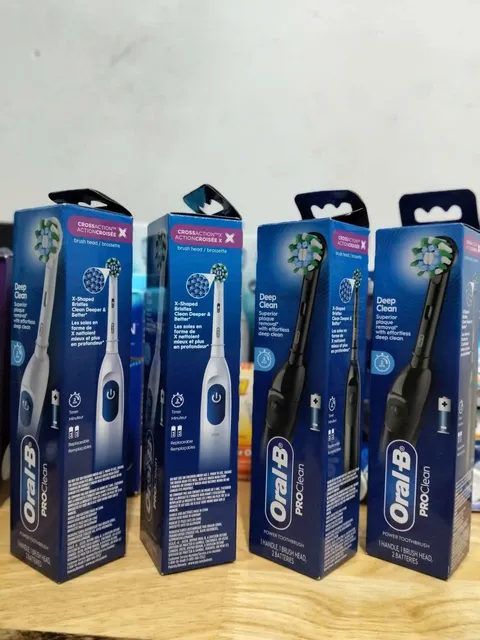 B&agrave;n chải điện Oral-B Deep Clean 3