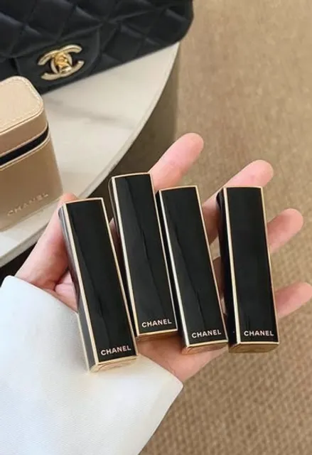 Son Chanel Rouge Allure L'Extrait Lipstick 864