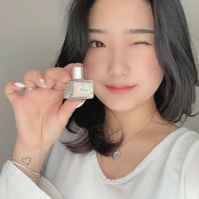 hình ảnh sản phẩm nước hoa vùng kín Foellie