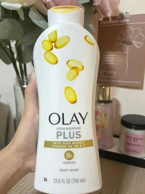Olay Ultra Moisture Shea Butter Body Wash 700ml
