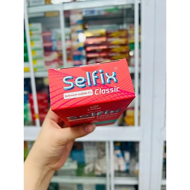 Dầu gội sạch g&agrave;u SELFIXCLASSIC 4