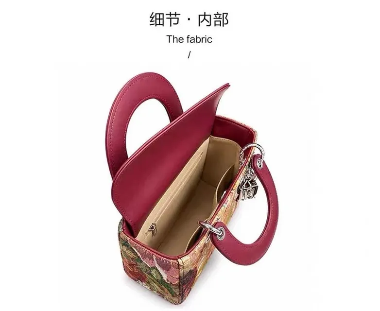 Chi tiết v&agrave; chất liệu của t&uacute;i x&aacute;ch