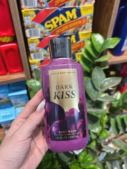 Sữa Tắm Bath & Body Works Dark Kiss