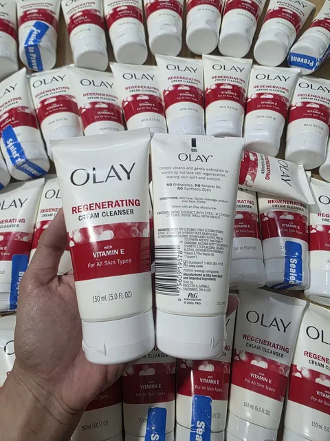 Sữa rửa mặt Olay Regenerating Cream Cleanser Mỹ