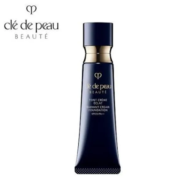 Phấn Trang Điểm Cl&eacute; De Peau Radiant Very Light Beige B00