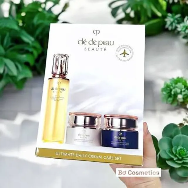 Sữa rửa mặt dịu nhẹ Cl&eacute; De Peau
