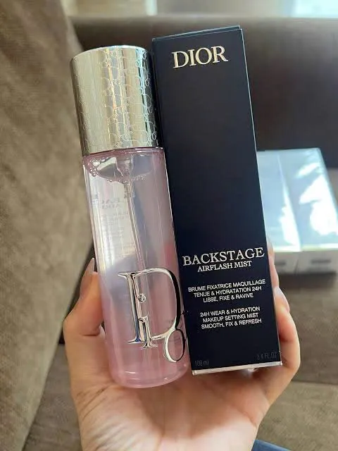 Xịt Khóa Nền D Backstage Airflash Mist