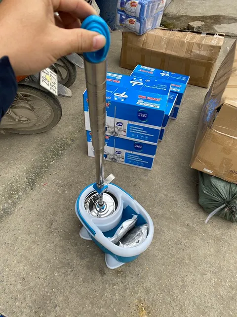Bộ lau nhà Winhome 168 đang sử dụng