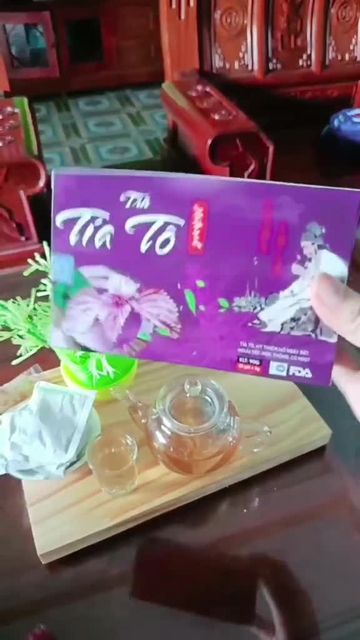 Tr&agrave; T&iacute;a T&ocirc;