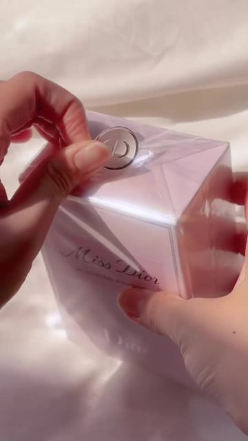 Nước hoa nữ Dior Miss Dior Blooming Bouquet