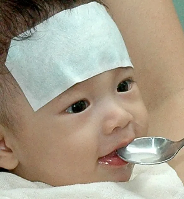 Mỗi miếng d&aacute;n hạ sốt Muhi chỉ sử dụng một lần