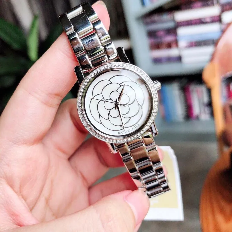 Đồng hồ Michael Kors nữ giá bao nhiêu